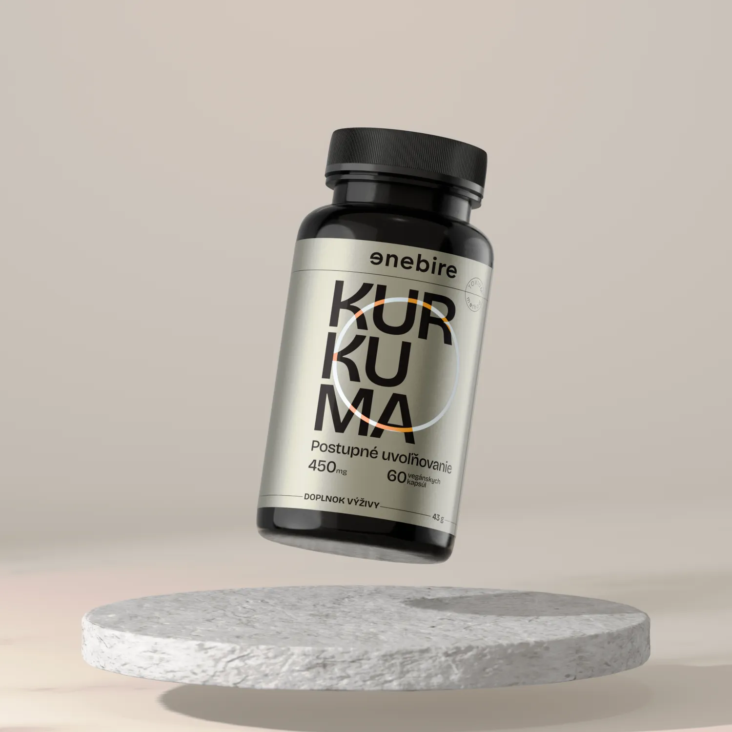 čierna liekovka obsahujúca kurkumu